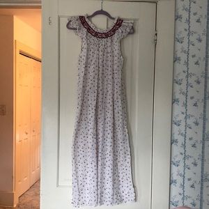 Doen Lovisa Nightgown, medium, 100% organic cotton.